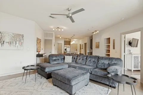 3600 S Lamar Boulevard #210