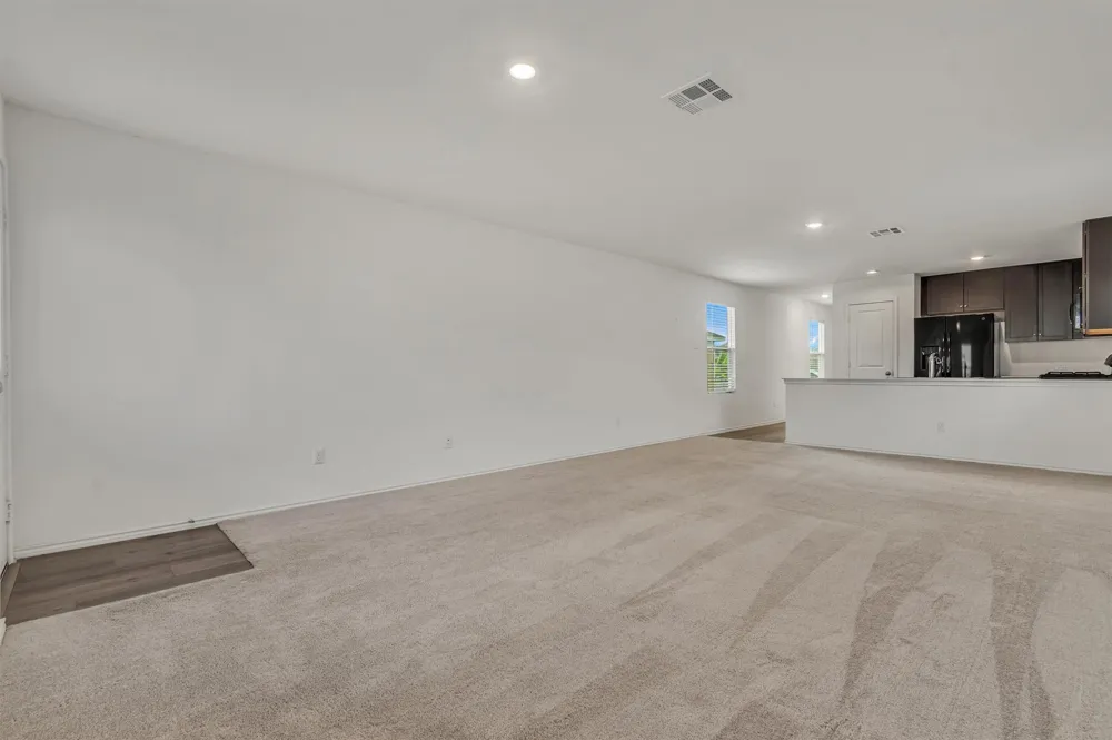 231 Gabbro Gardens Maxwell, TX 78656