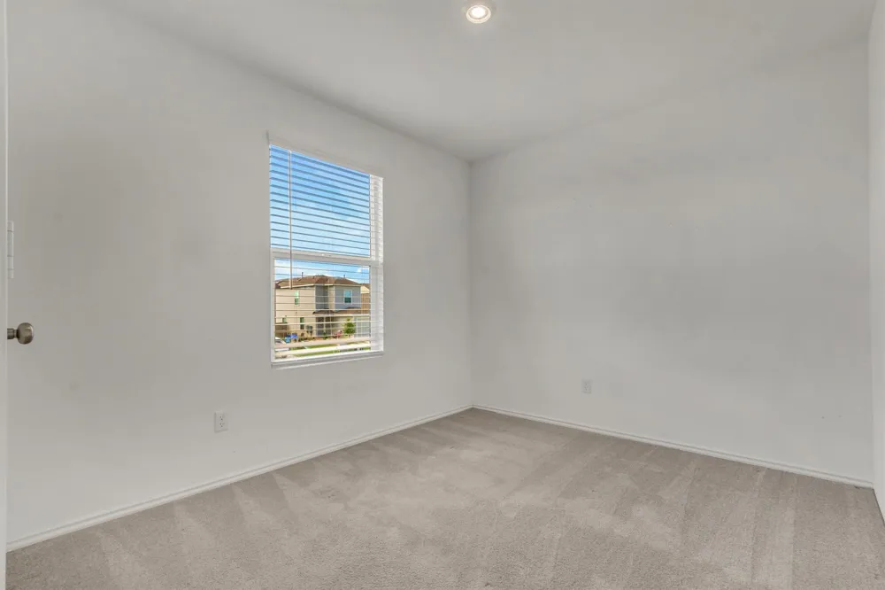 231 Gabbro Gardens Maxwell, TX 78656