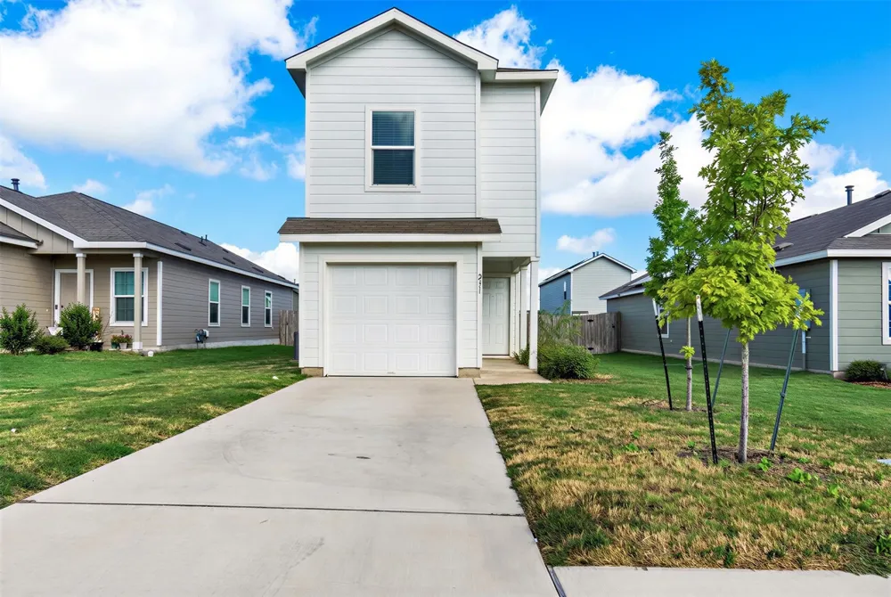 231 Gabbro Gardens Maxwell, TX 78656
