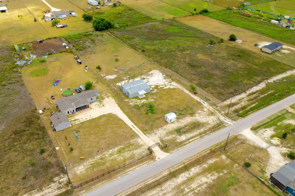 171 Daniel Drive Bertram, TX 78605