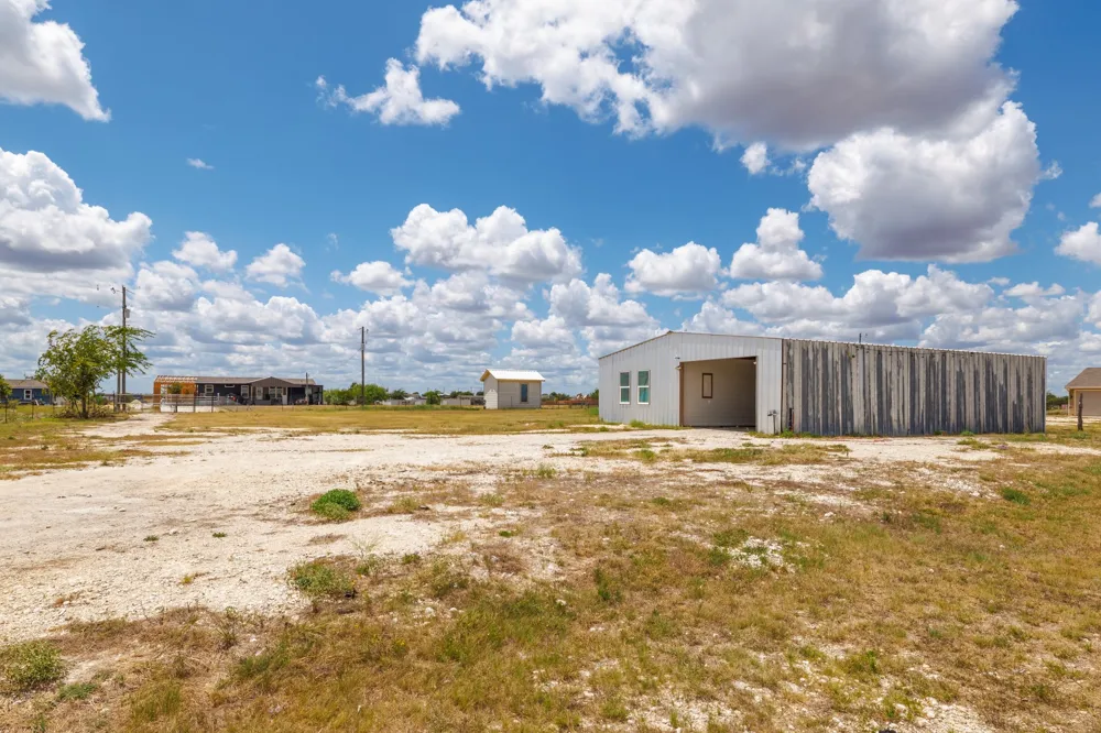 171 Daniel Drive Bertram, TX 78605