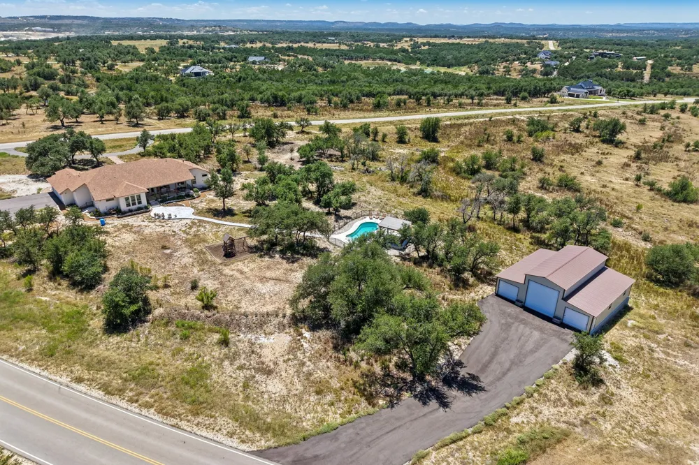 100 W Leaning Madrone Drive Johnson City, TX 78636