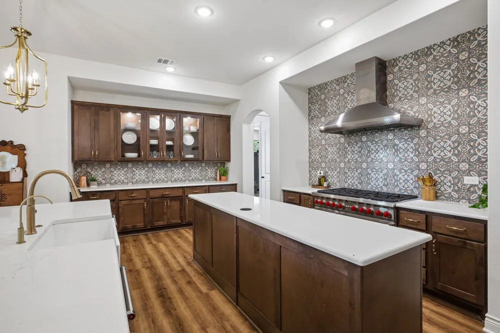 100 W Leaning Madrone Drive Johnson City, TX 78636