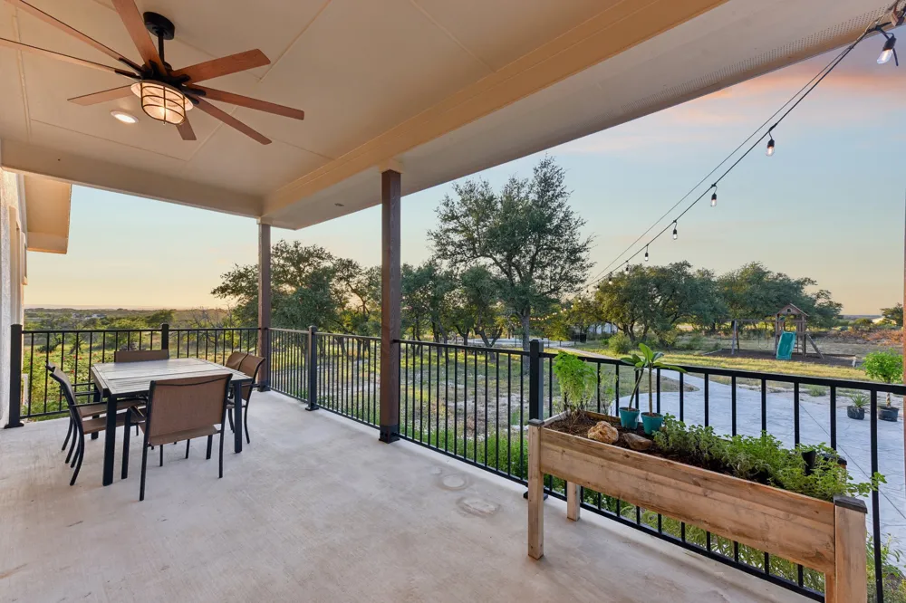 100 W Leaning Madrone Drive Johnson City, TX 78636
