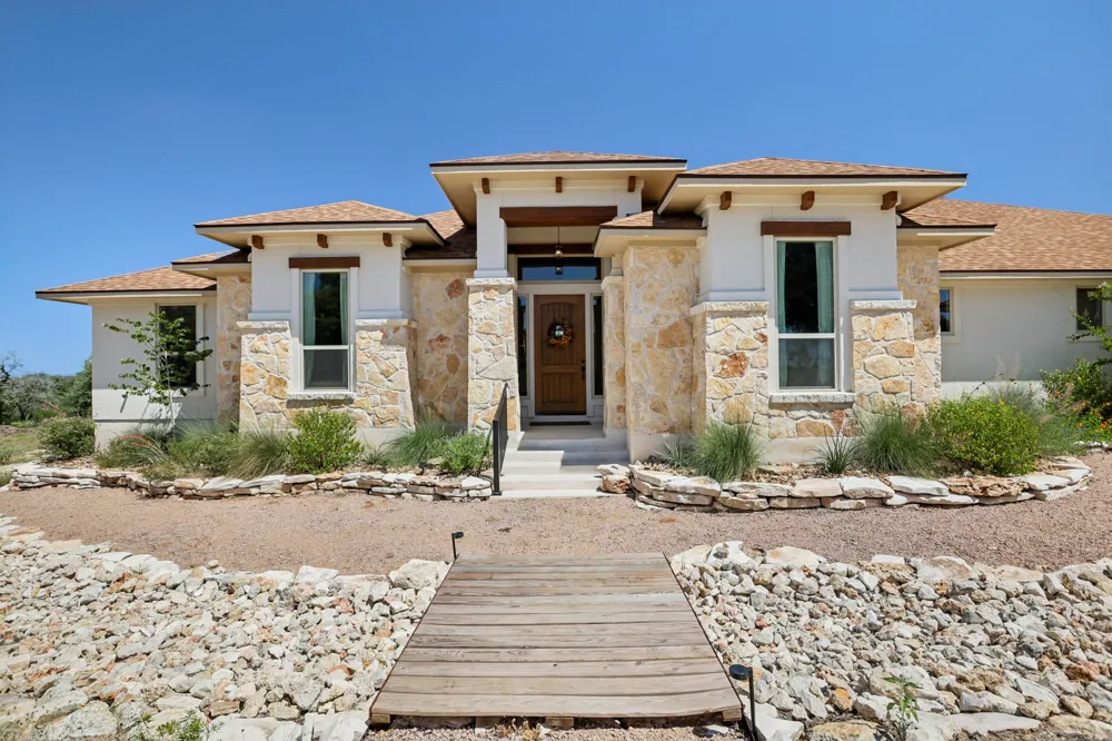 100 W Leaning Madrone Drive Johnson City, TX 78636