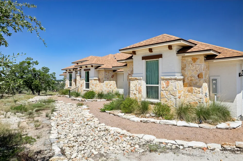 100 W Leaning Madrone Drive Johnson City, TX 78636