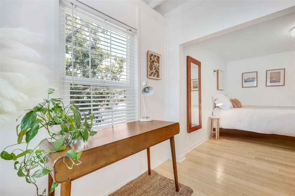 2303 E Side Drive #201 Austin, TX 78704