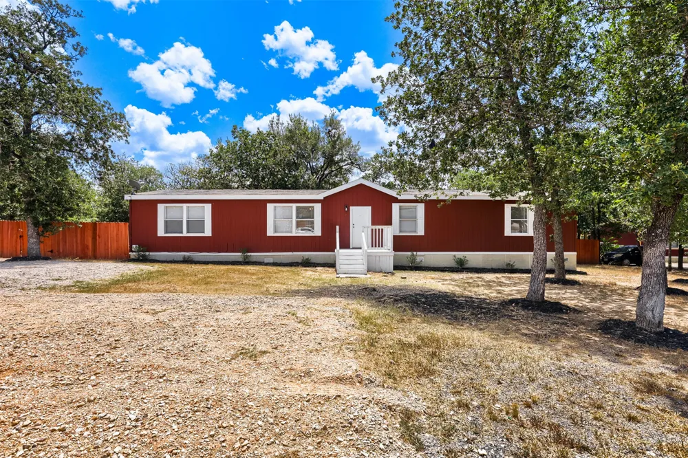 1017 Rosewood Drive Dale, TX 78616