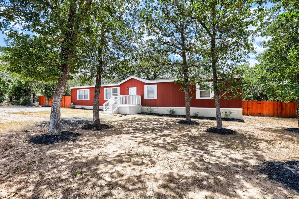 1017 Rosewood Drive Dale, TX 78616