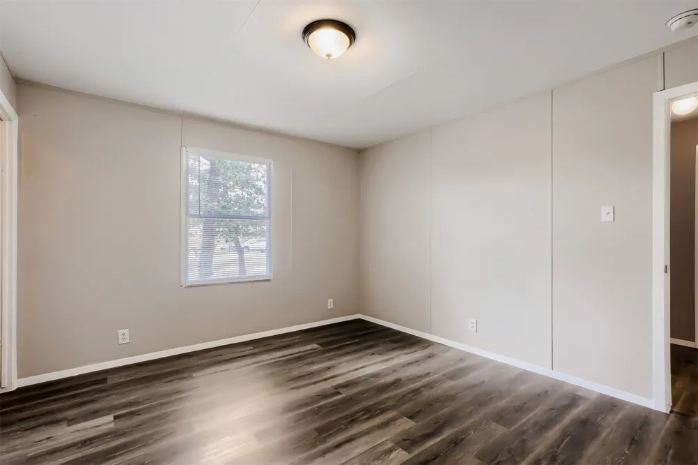 1017 Rosewood Drive Dale, TX 78616
