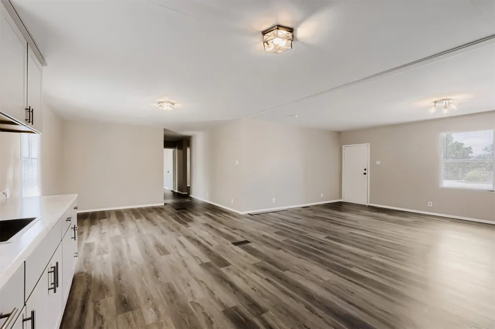 1017 Rosewood Drive Dale, TX 78616