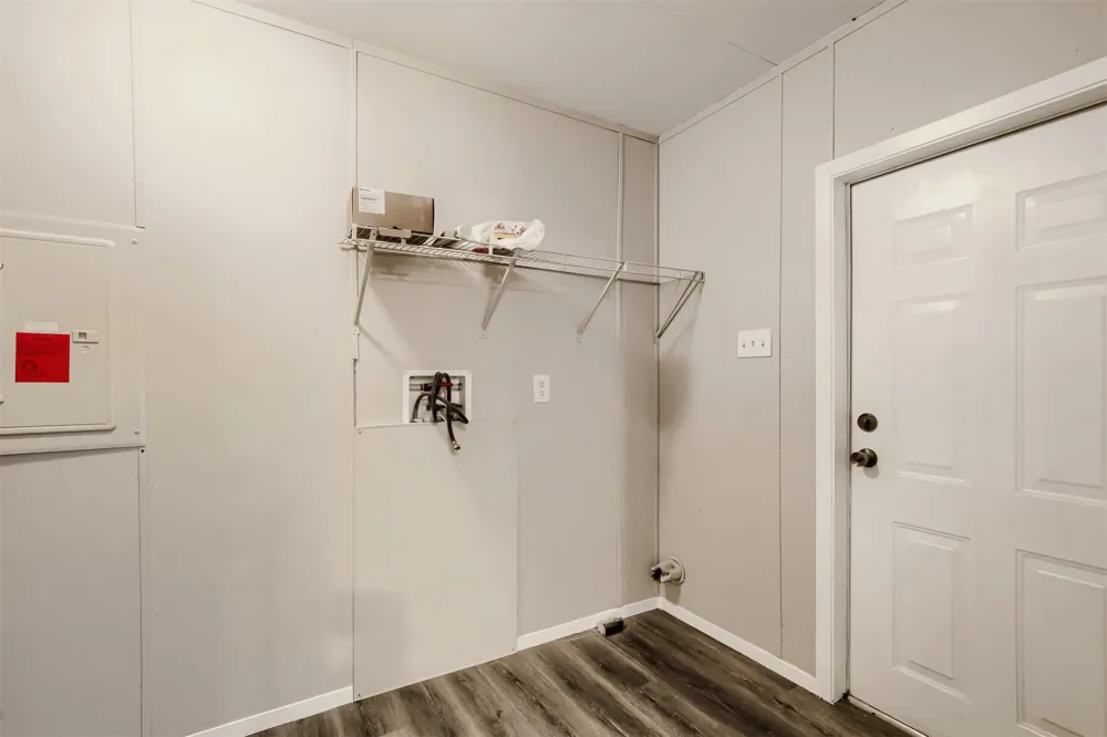 1017 Rosewood Drive Dale, TX 78616