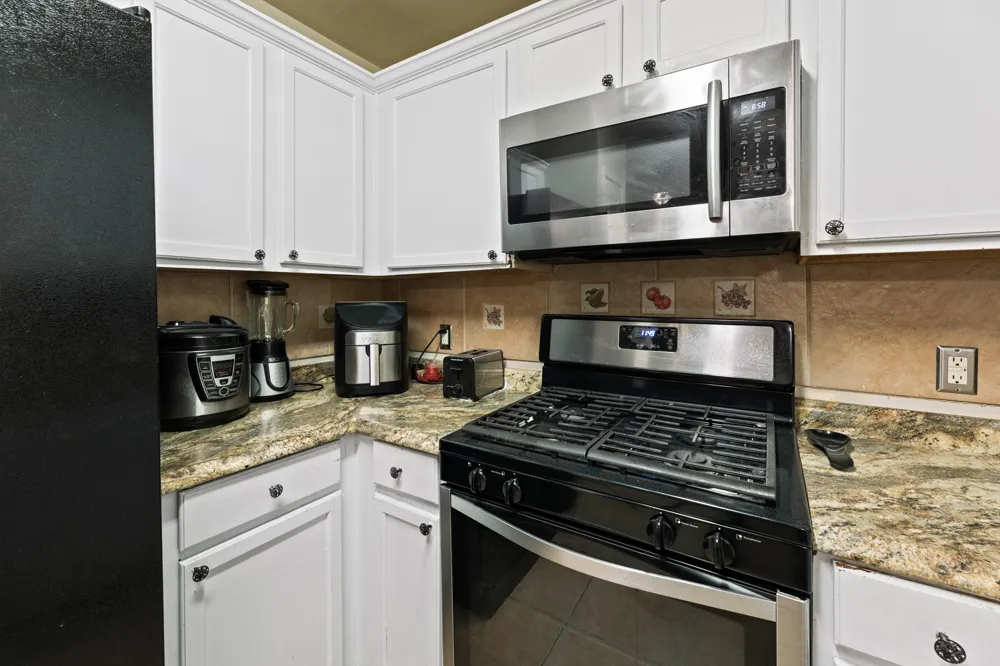 500 Morning Dove Drive Hutto, TX 78634