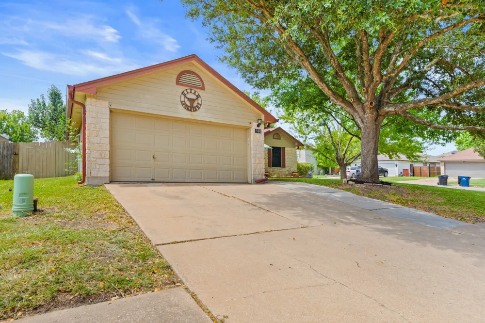 500 Morning Dove Drive Hutto, TX 78634