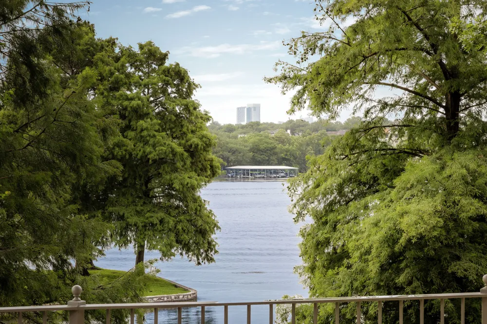 2905 Westlake Cove Austin, TX 78746