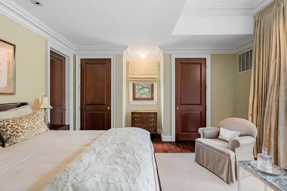 2905 Westlake Cove Austin, TX 78746