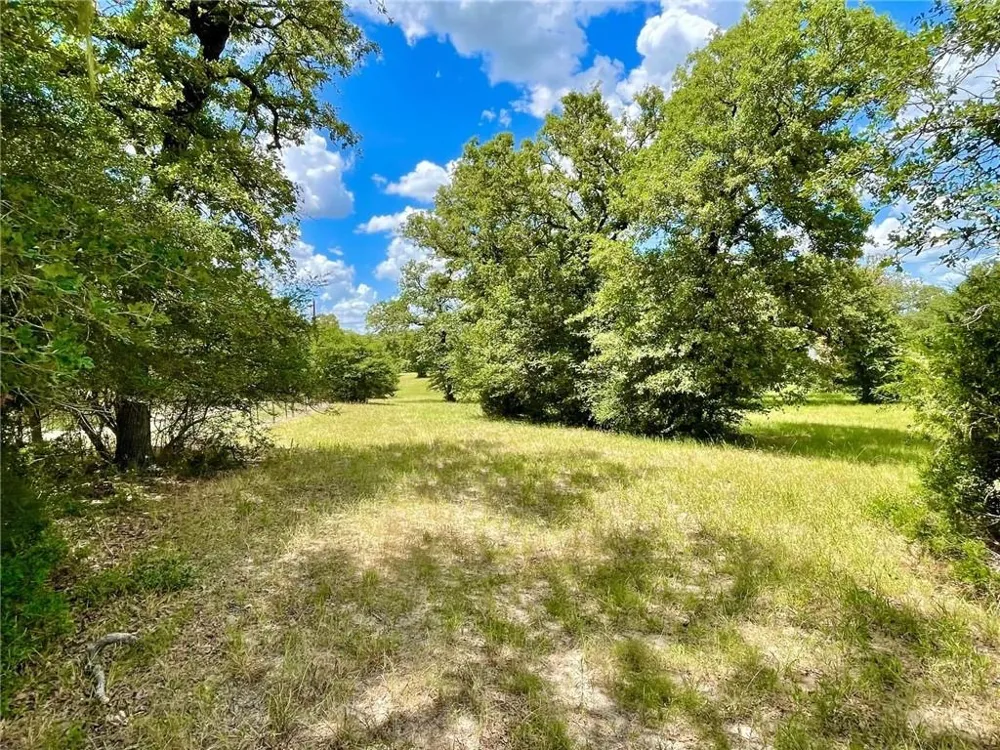 10571 County Road 321 Caldwell, TX 77836