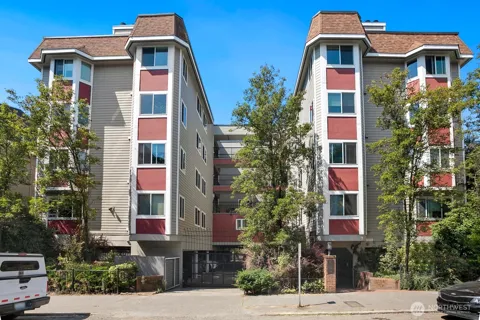 1617 Summit Avenue #42