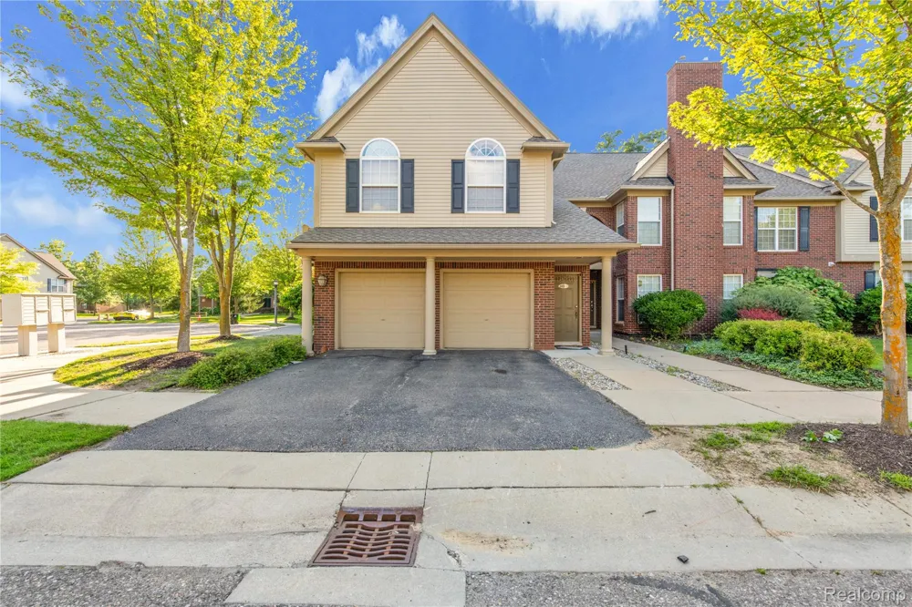 28553 Carlton Way Drive Novi City, MI 48377