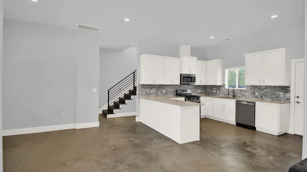 6902 Carver Avenue #A Austin, TX 78752