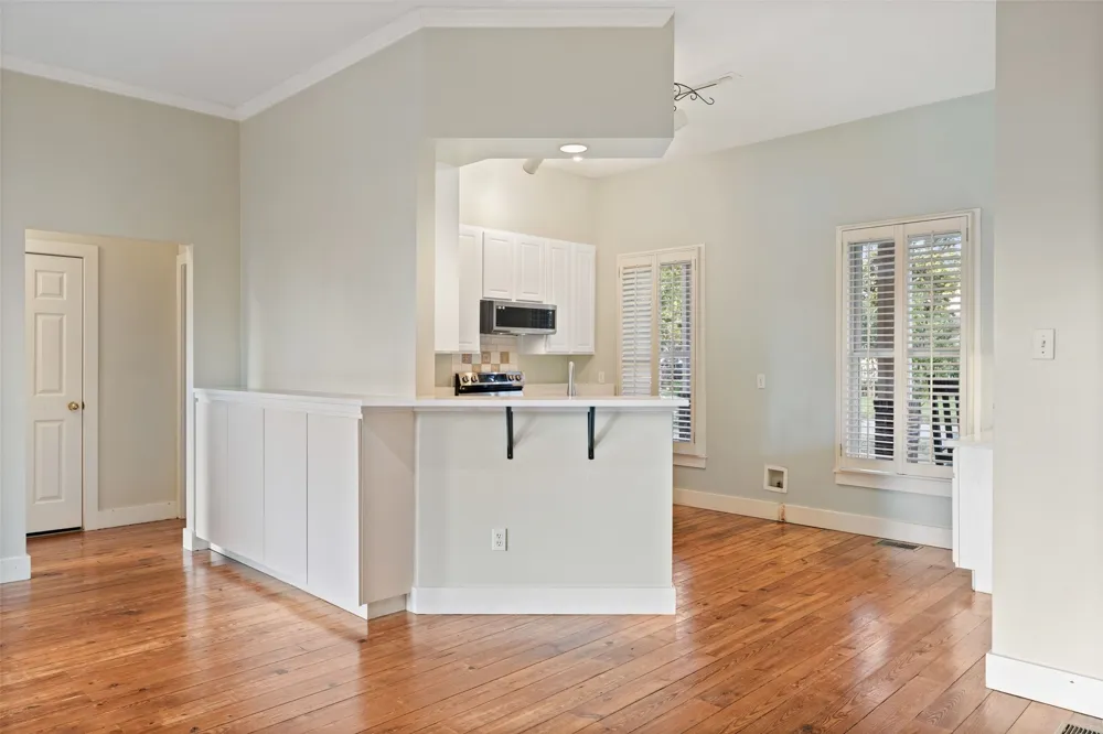 1105 Victoria Street Taylor, TX 76574