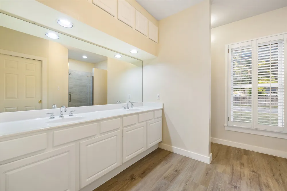 1105 Victoria Street Taylor, TX 76574