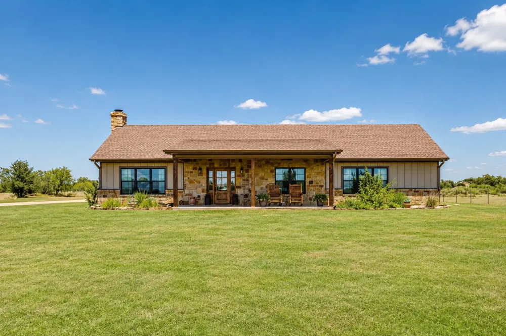 19892 Vilas Road Holland, TX 76534