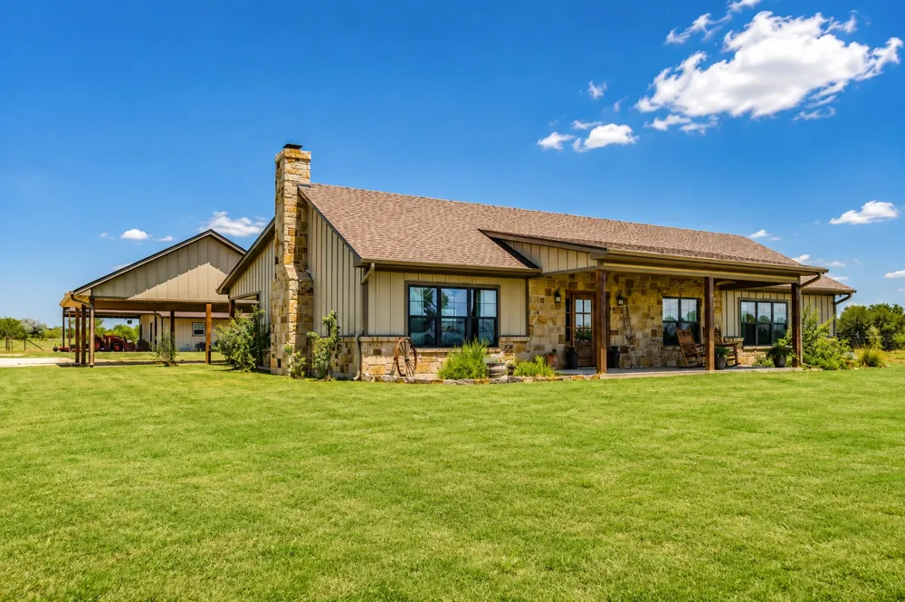 19892 Vilas Road Holland, TX 76534