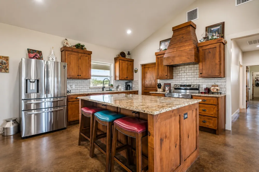 19892 Vilas Road Holland, TX 76534