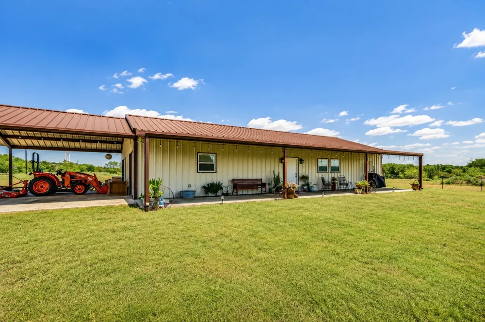 19892 Vilas Road Holland, TX 76534