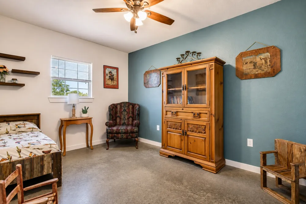 19892 Vilas Road Holland, TX 76534