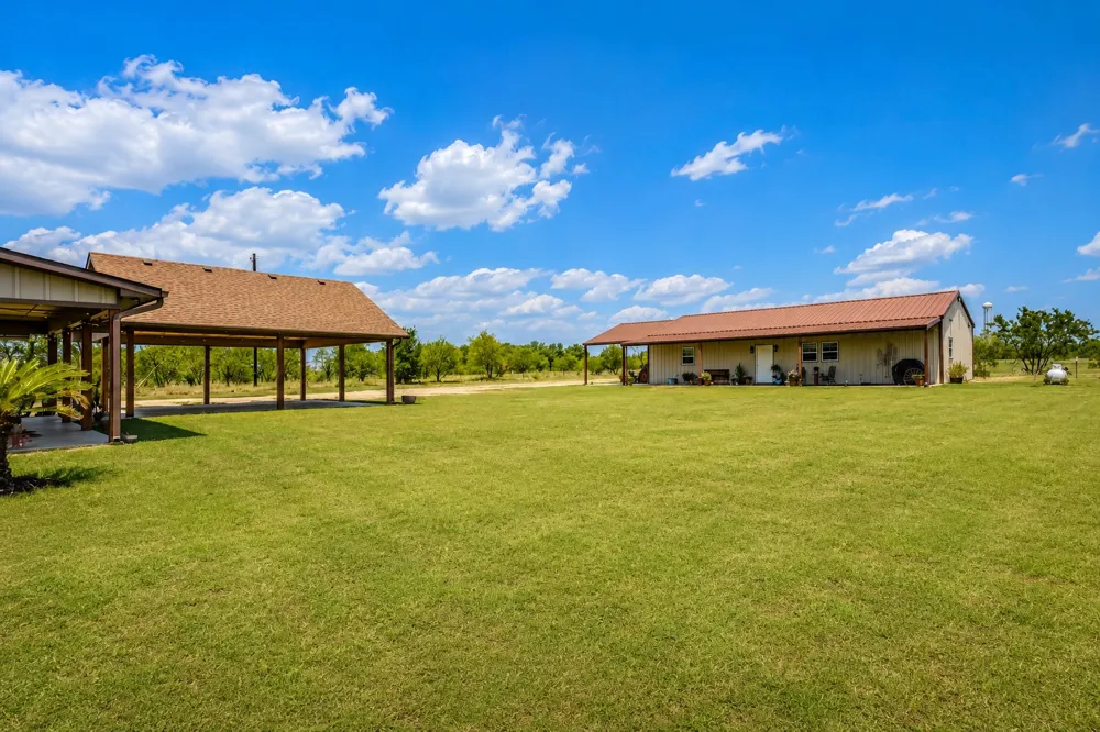 19892 Vilas Road Holland, TX 76534