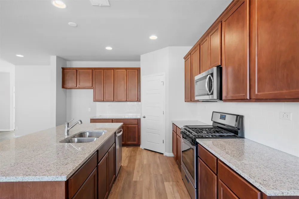 453 Gaida Loop Georgetown, TX 78628