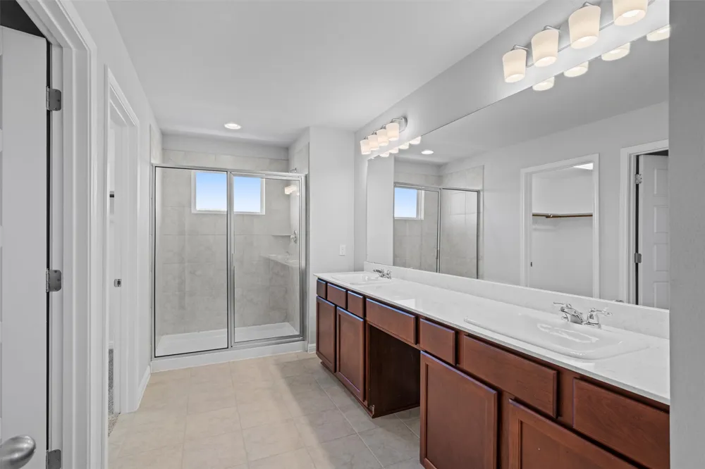 453 Gaida Loop Georgetown, TX 78628