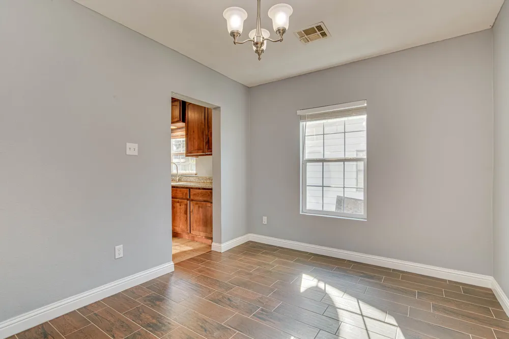 219 E Davilla Street Bartlett, TX 76511