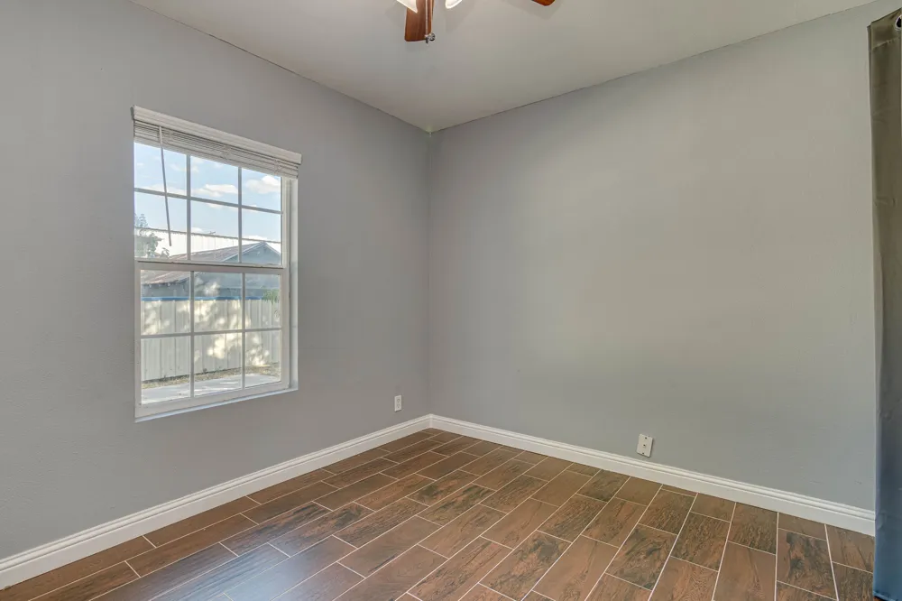 219 E Davilla Street Bartlett, TX 76511