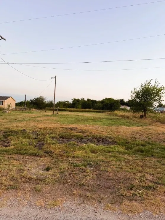 503 W Brook Street Bartlett, TX 76511