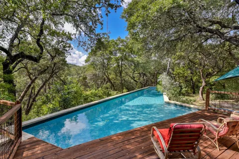 5225 Fossil Rim Road