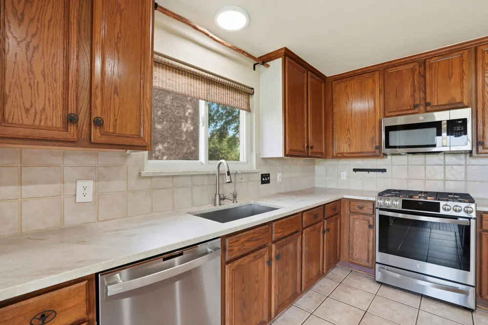 2801 Butler National Drive Pflugerville, TX 78660