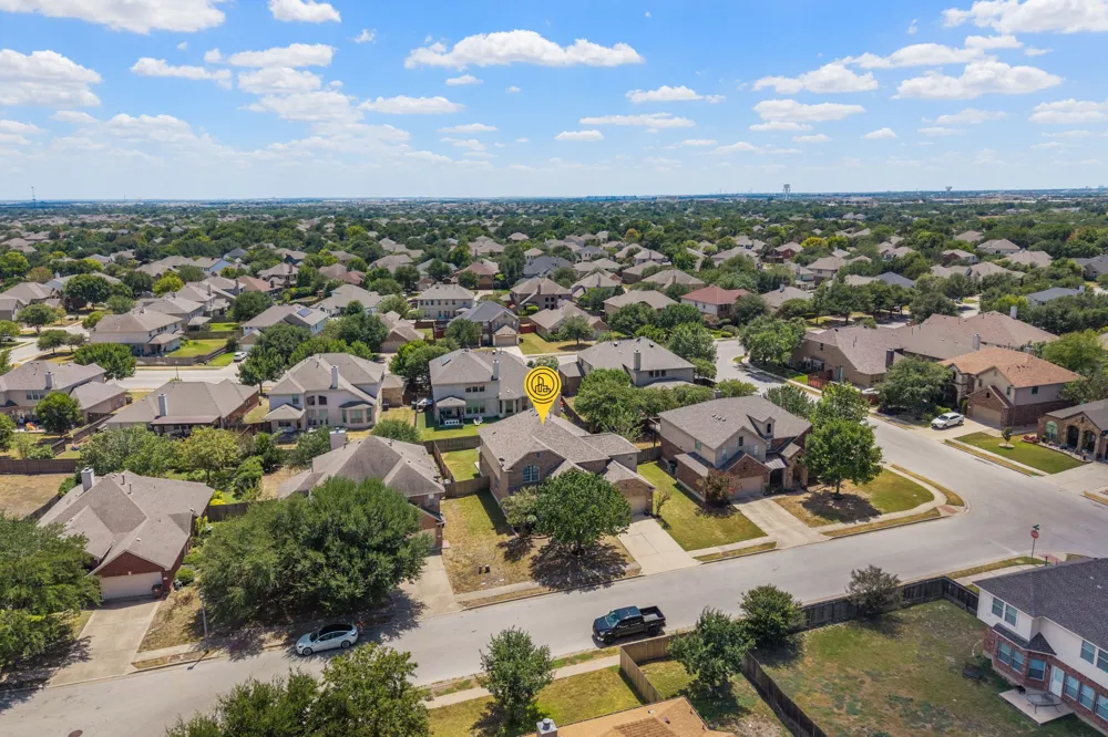 2505 Pumpkin Ridge Court Pflugerville, TX 78660