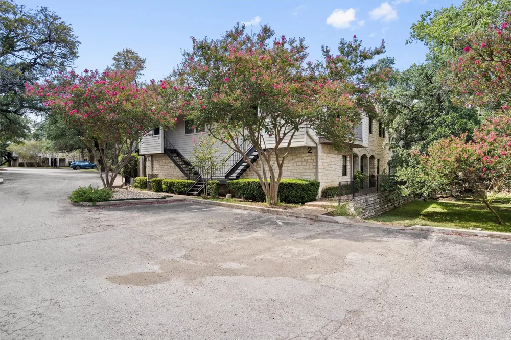 9226 Jollyville Road #220 Austin, TX 78759