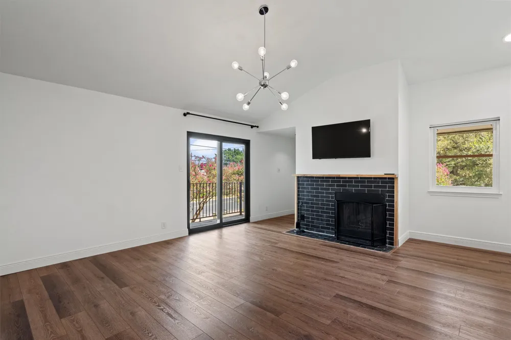 9226 Jollyville Road #220 Austin, TX 78759