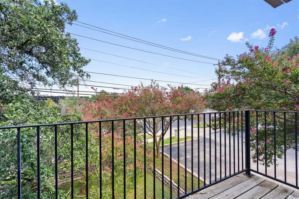 9226 Jollyville Road #220 Austin, TX 78759