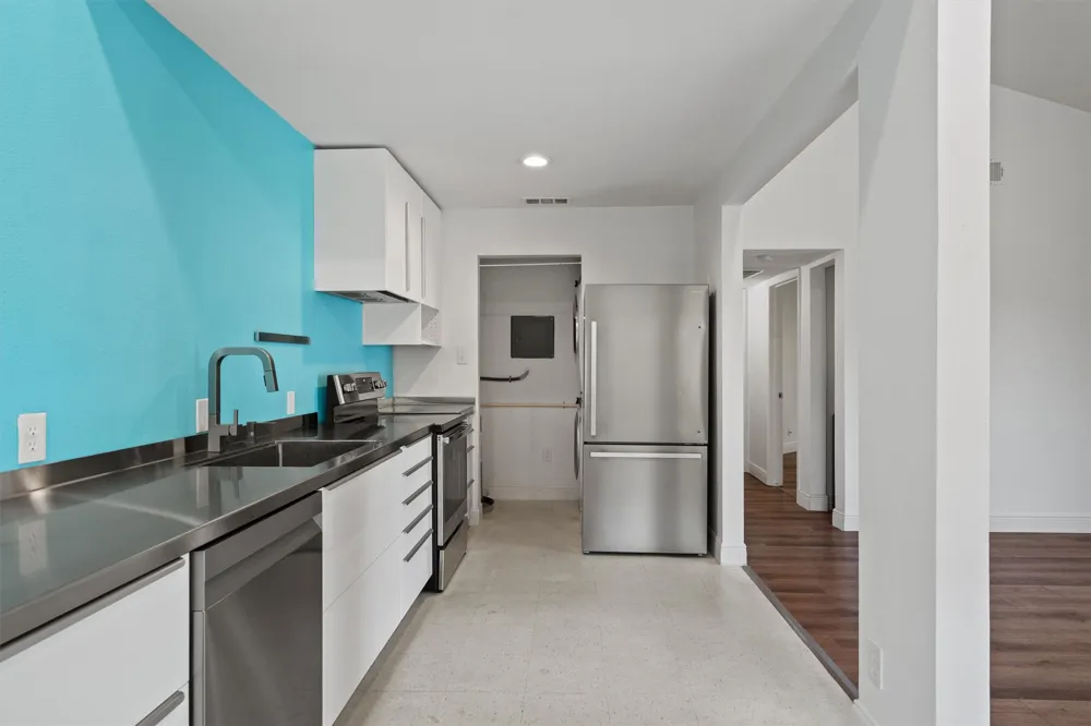 9226 Jollyville Road #220 Austin, TX 78759