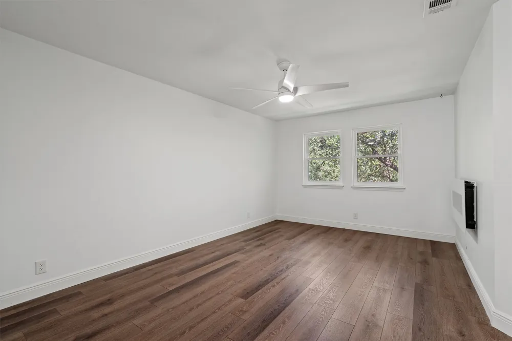 9226 Jollyville Road #220 Austin, TX 78759