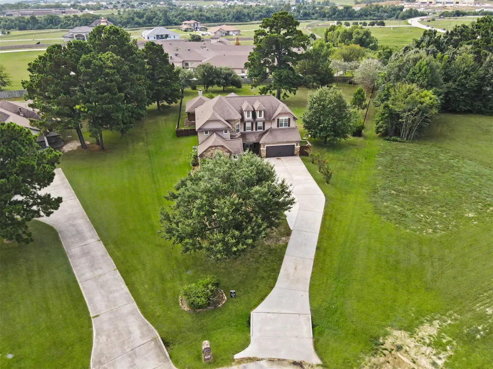 19089 Grandview Point Montgomery, TX 77356