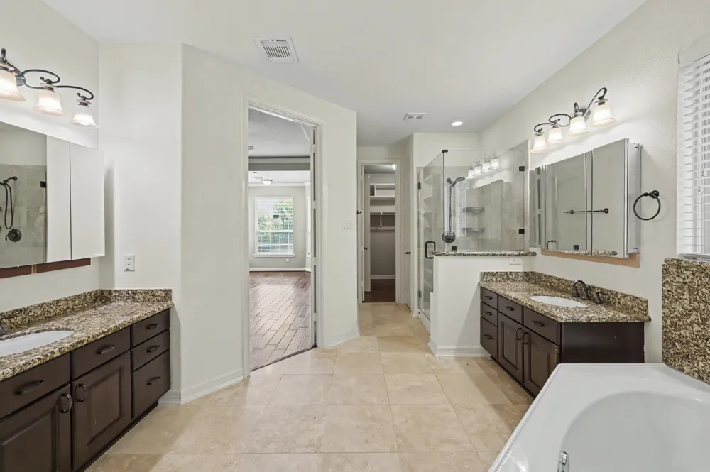 19089 Grandview Point Montgomery, TX 77356