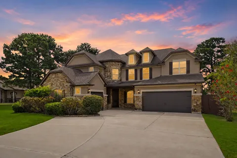 19089 Grandview Point