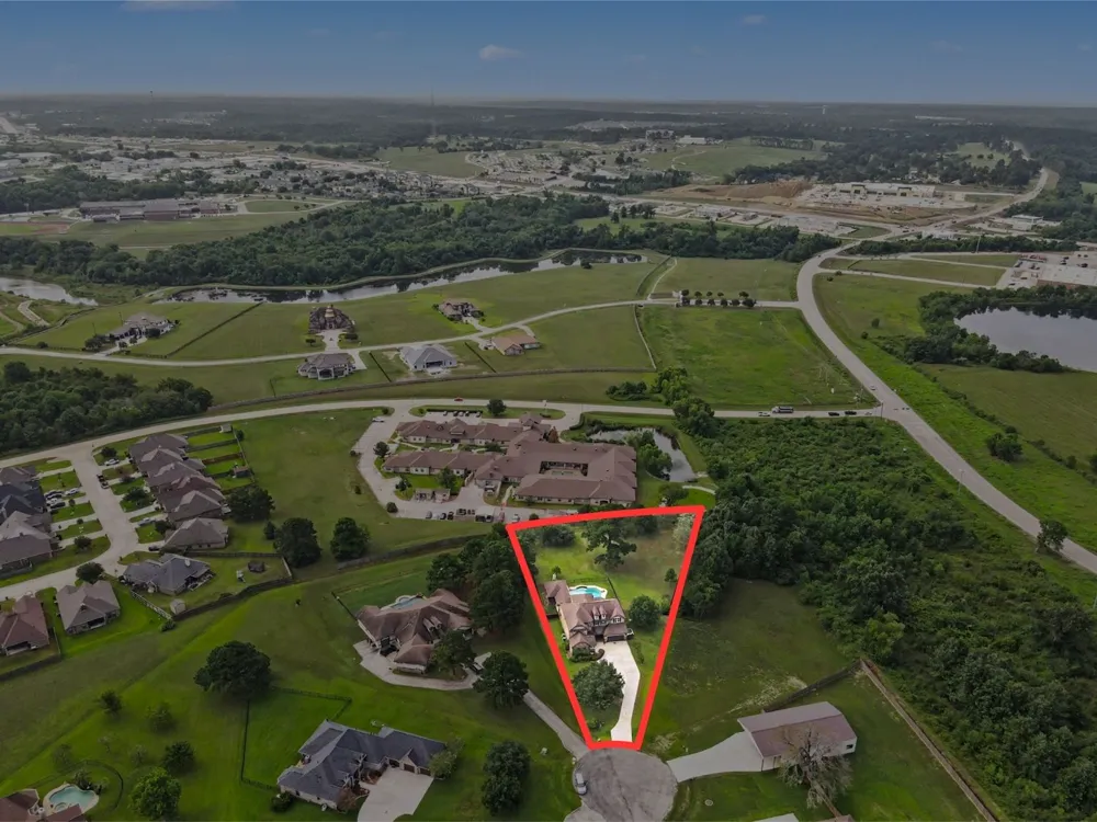 19089 Grandview Point Montgomery, TX 77356